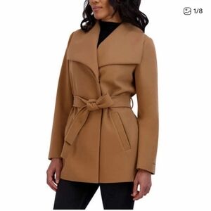 Tahari Elegant Cream Women's Coat In XL